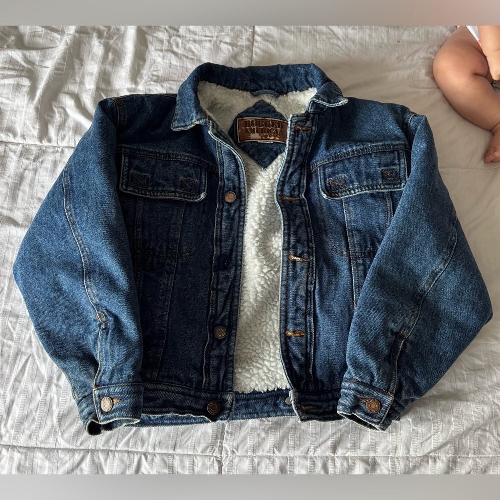 Women’s Denim Jacket with Cozy Lining